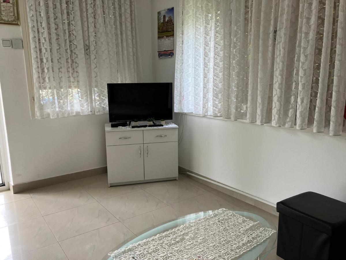 Apartamani Evelin Veliko Gradište Extérieur photo