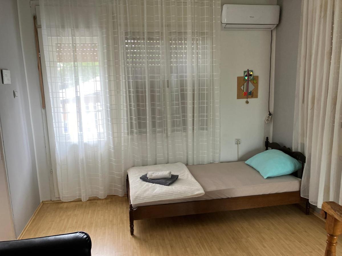 Apartamani Evelin Veliko Gradište Extérieur photo